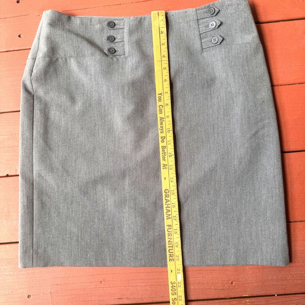 Covington Gray Six-Button Accent Skirt Fully Lined Size 14 100% Polyester